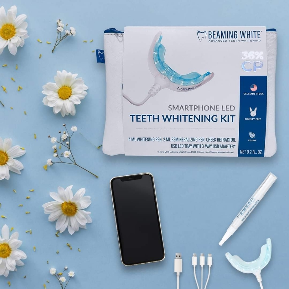Smartphone teeth whitening kit